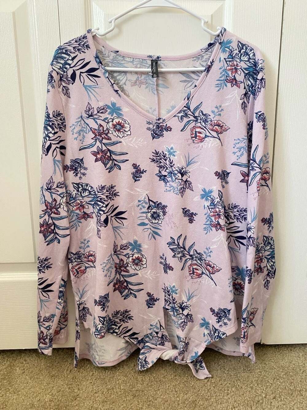 Massini Floral Print V-Neck Tie Front Long Sleeve Top Size XL